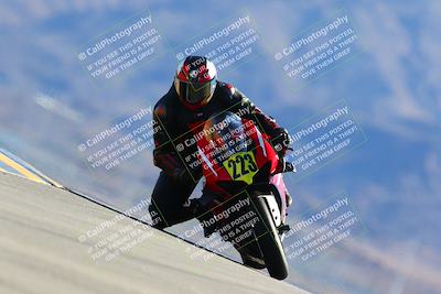 media/Mar-12-2022-SoCal Trackdays (Sat) [[152081554b]]/Turn 9 (220pm)/